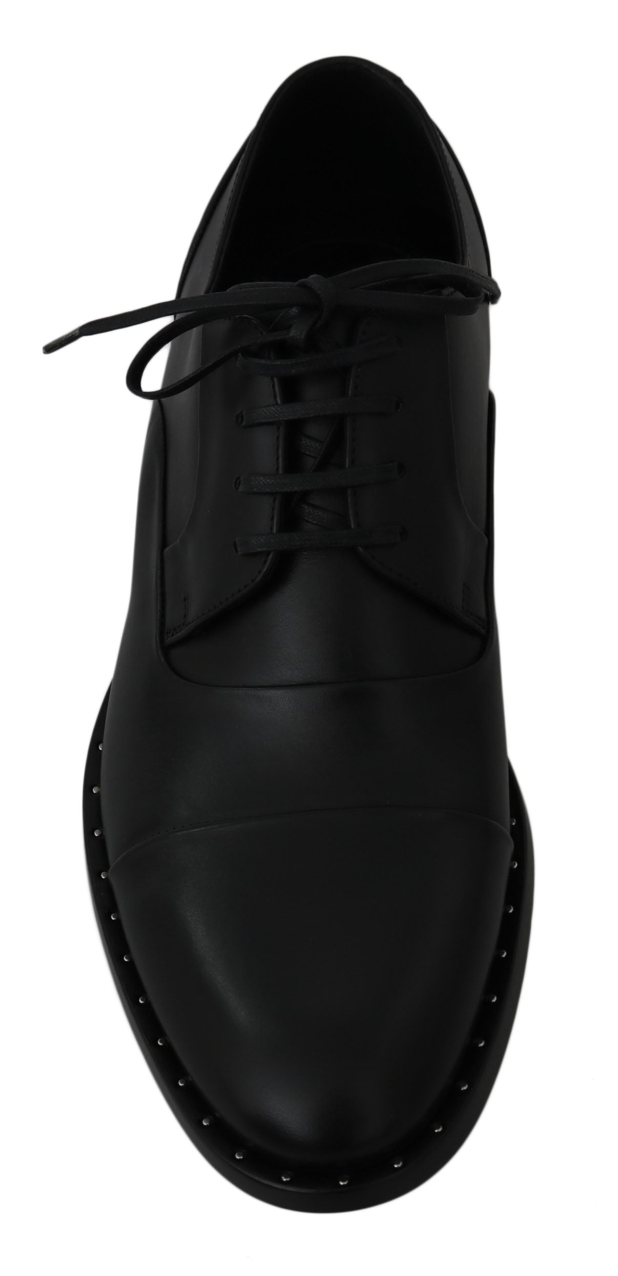 Elegantes zapatos de vestir formales de cuero negro