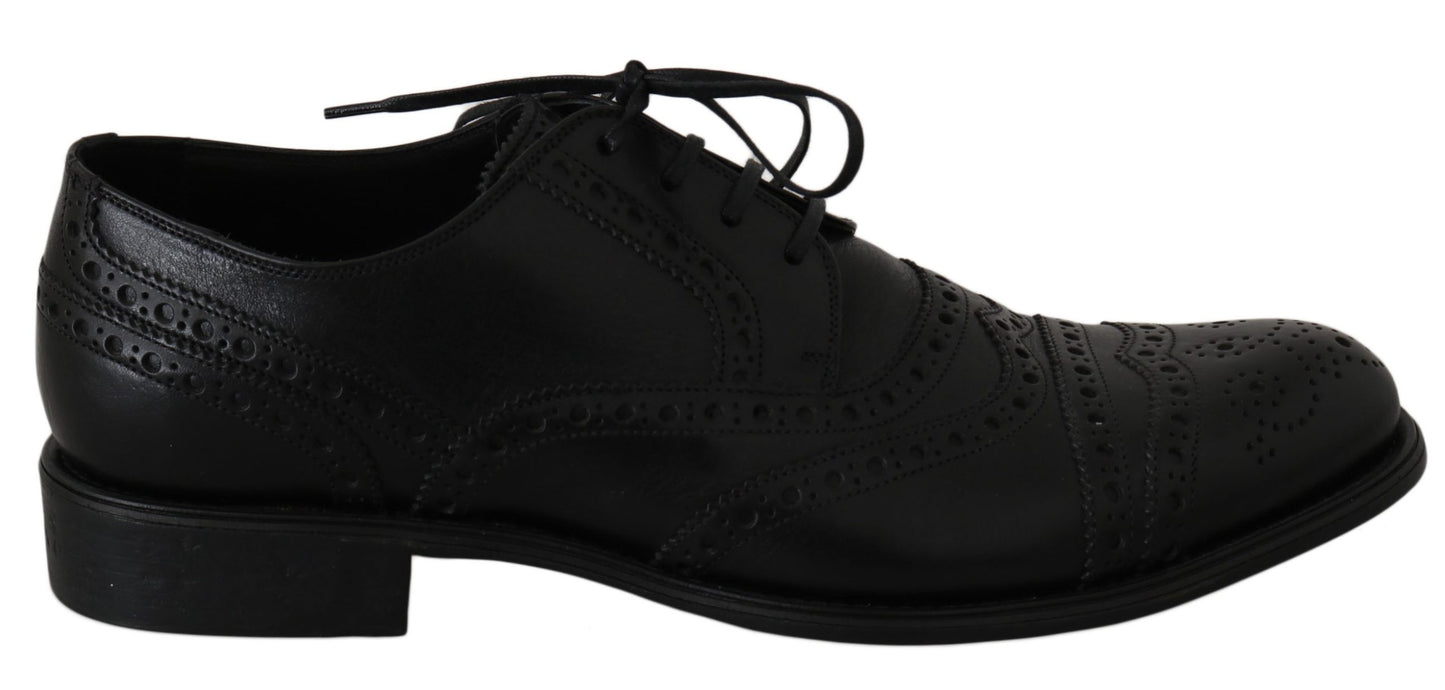 Elegantes zapatos de vestir Derby de cuero negro con punta de ala