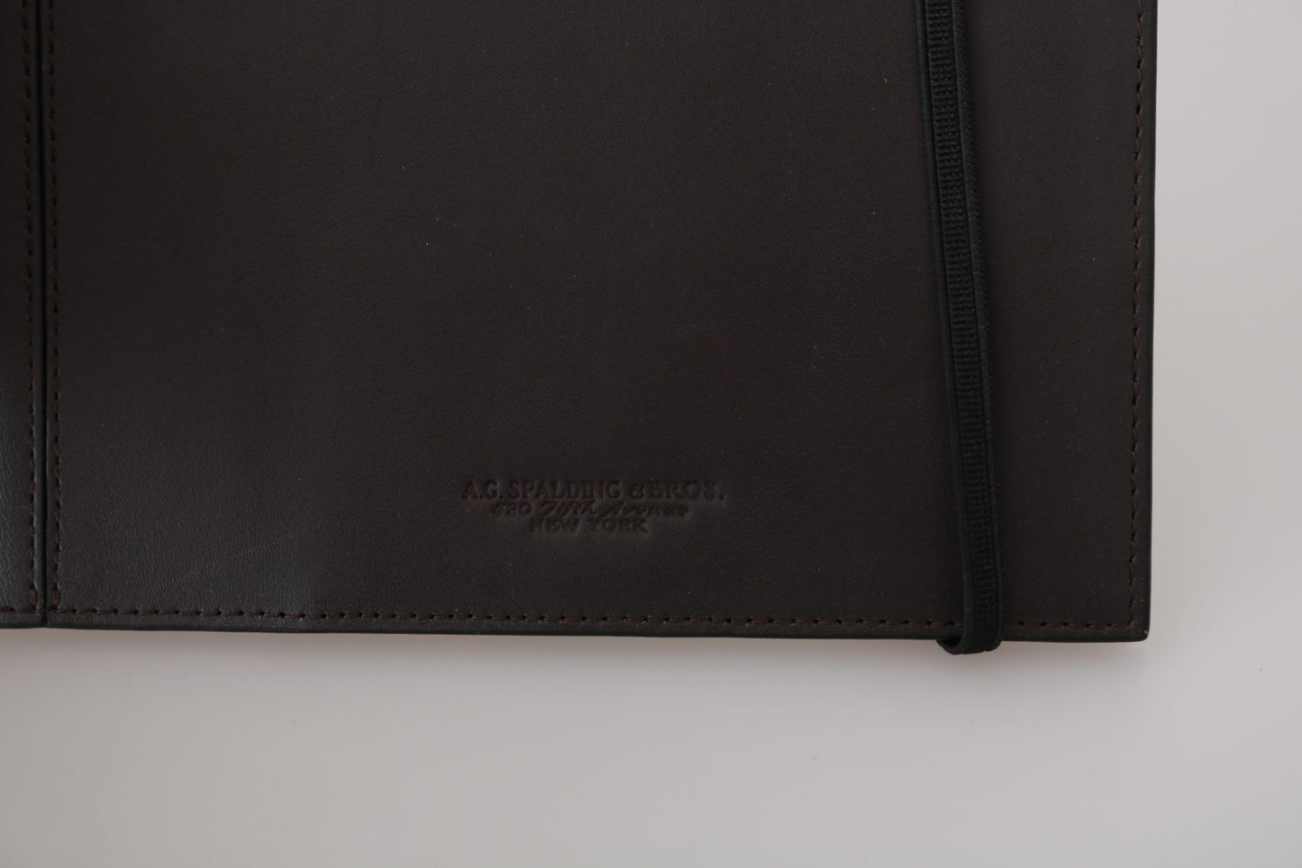 Elegant Leather Passport Wallet - Sleek Travel Essential