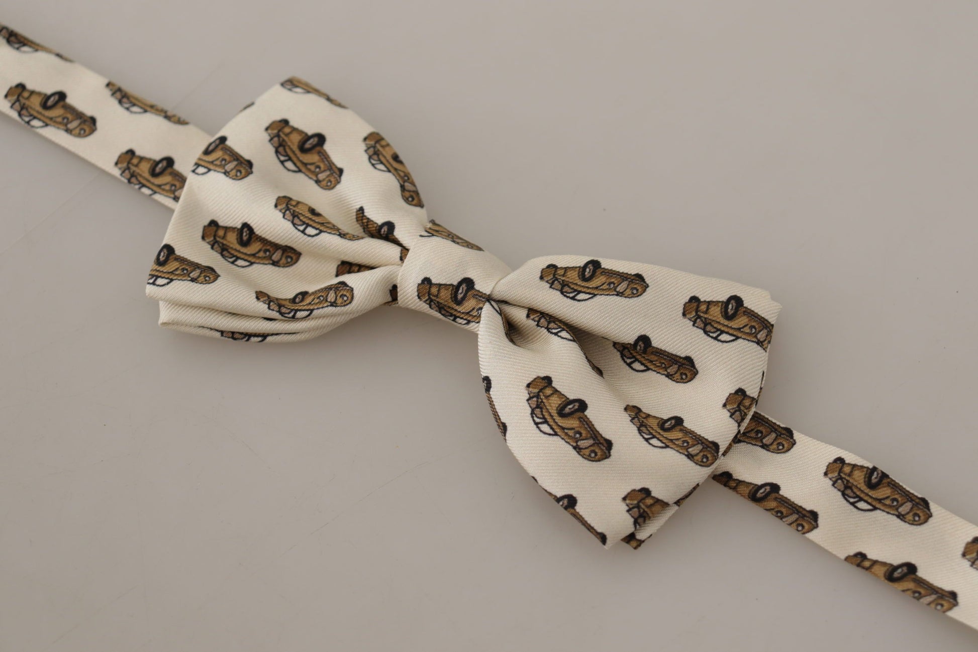 Elegant Car Print Silk Bow Tie