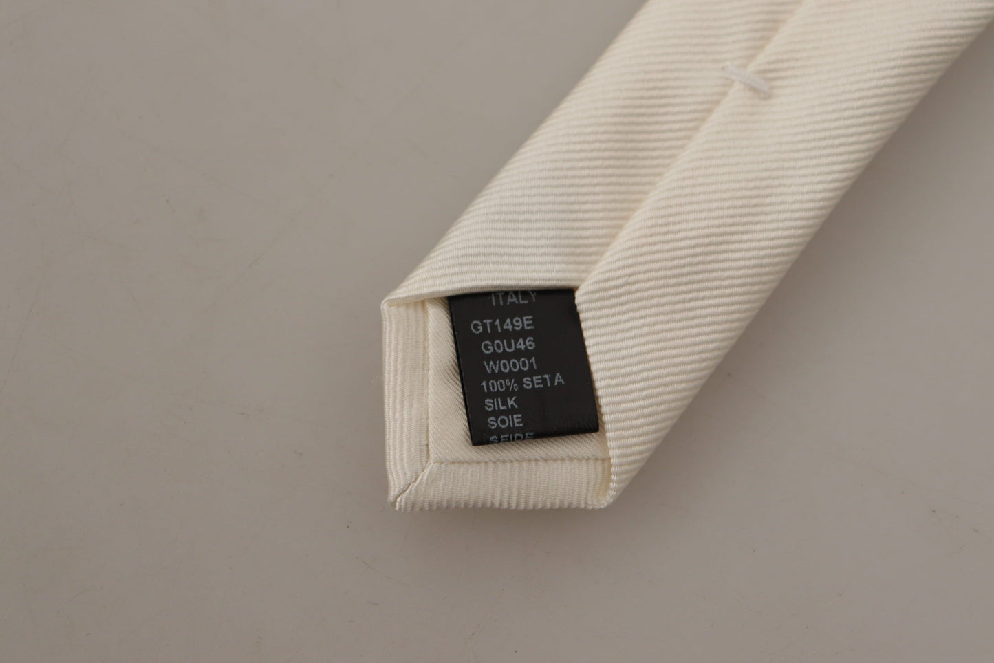 Corbata de hombre elegante de seda blanca