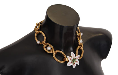 Elegante collar con colgante de flor de Lilly dorado