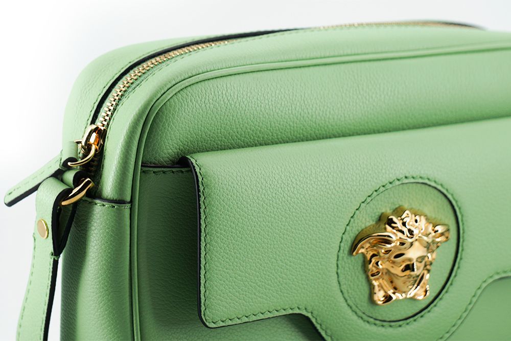 Elegante bolso con estuche para cámara de cuero verde menta